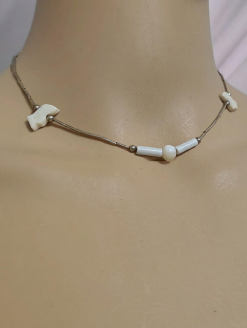 1970s Vintage Mother of Pearl Liquid Sterling Silver Cream Shell Bear Necklace